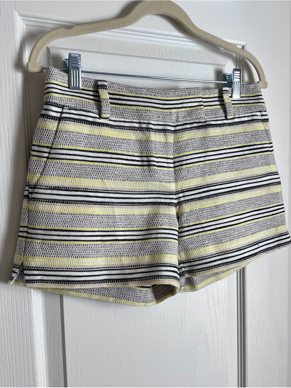 Ann Taylor LOFT Riviera Striped Cotton Linen Shorts Yellow Gray Tweed - Size 00